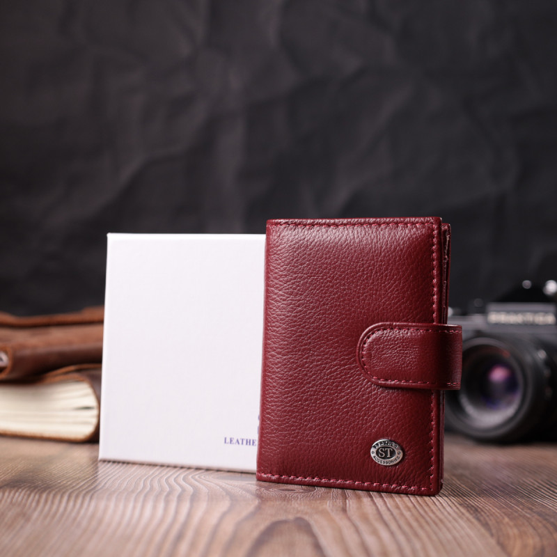 Практичная визитница из натуральной кожи ST Leather Бордовый