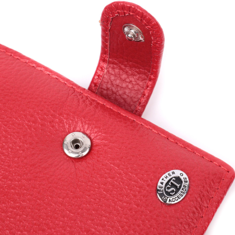 Вместительная визитница из натуральной кожи ST Leather Красный