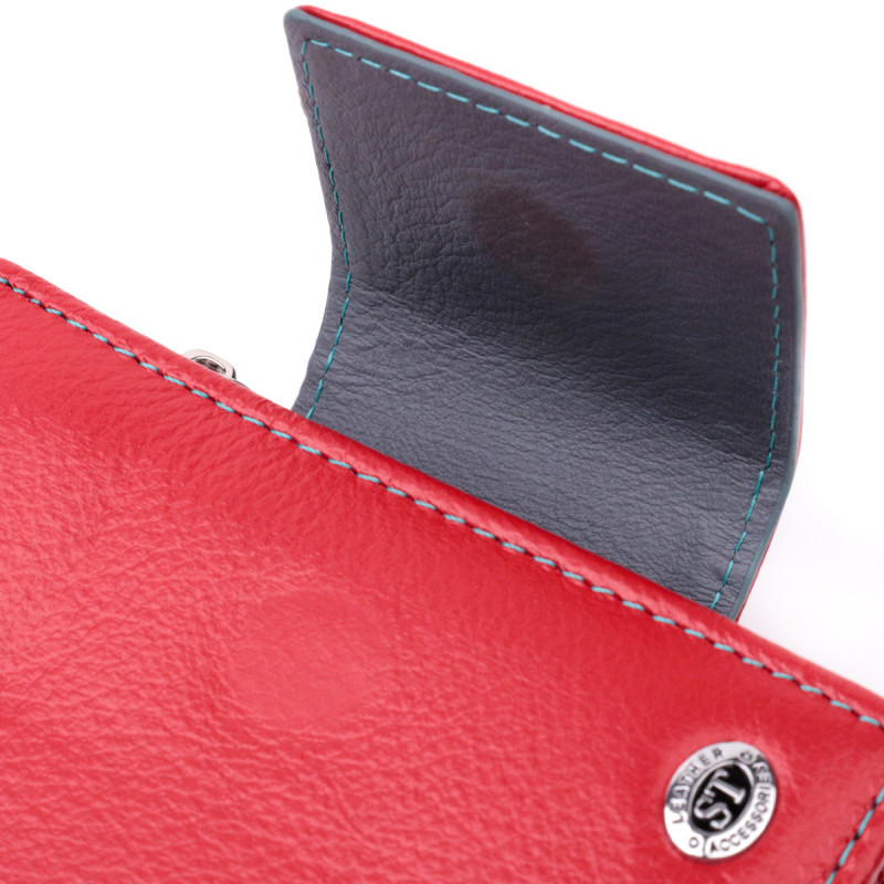 Яркий кожаный кошелек для женщин с интересной монетницей ST Leather Красный