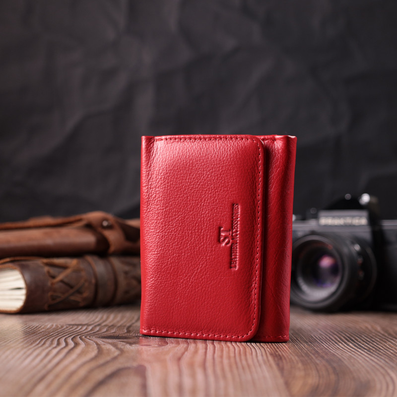 Кожаный яркий кошелек для женщин ST Leather Красный