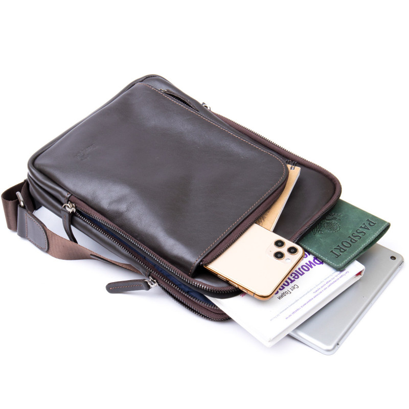 Модная сумка планшет с накладным карманом на молнии в гладкой коже SHVIGEL, Коричневая