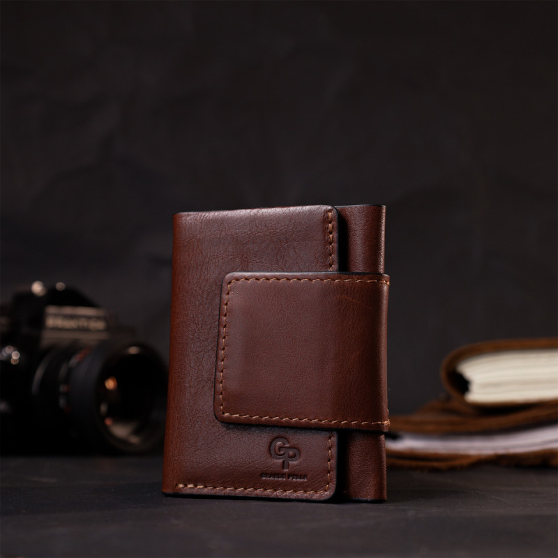 Невеликий гаманець з натуральної шкіри в три додавання GRANDE PELLE Коричневий