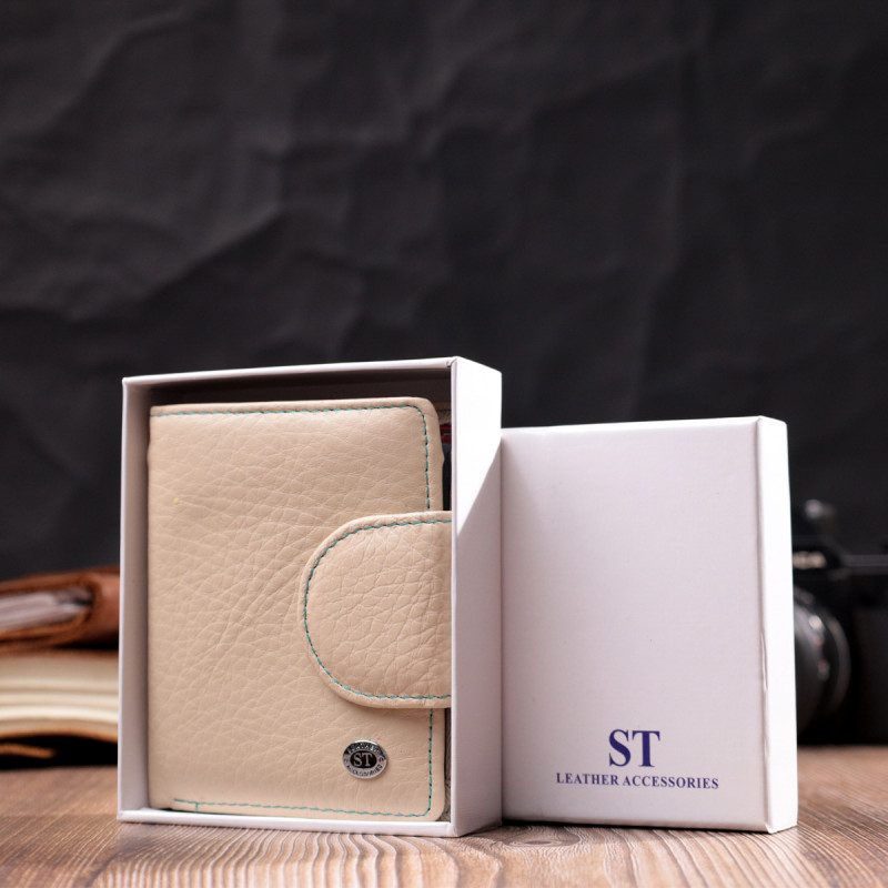Оригинальное кожаное портмоне с монетницей снаружи для женщин ST Leather Белый