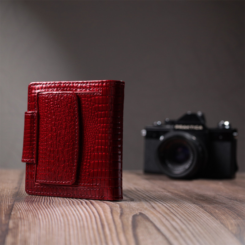 Лакированный кошелек для женщин среднего размера из натуральной кожи ST Leather Красный