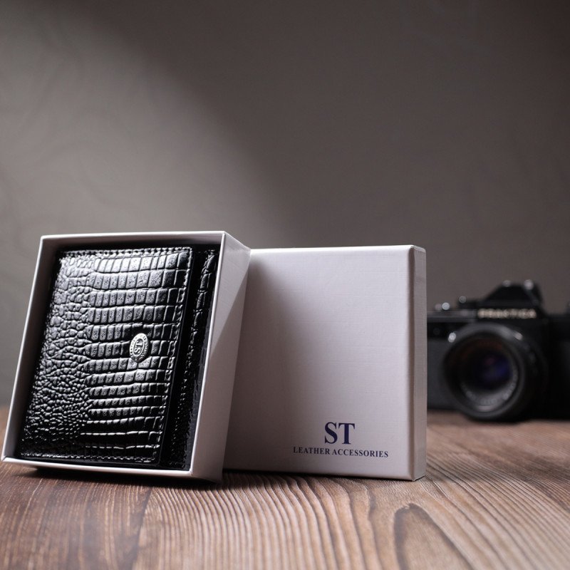 Женский компактный кошелек из натуральной лакированной кожи ST Leather Черный