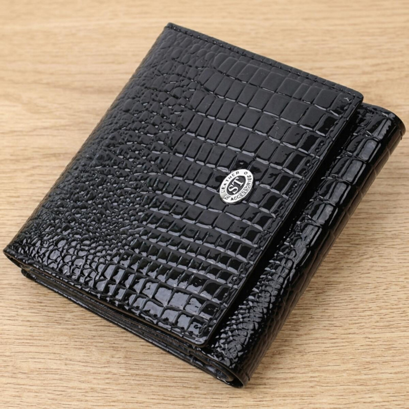 Женский компактный кошелек из натуральной лакированной кожи ST Leather Черный