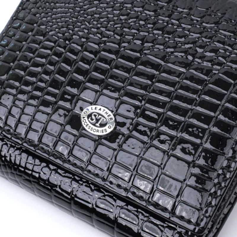 Женский компактный кошелек из натуральной лакированной кожи ST Leather Черный