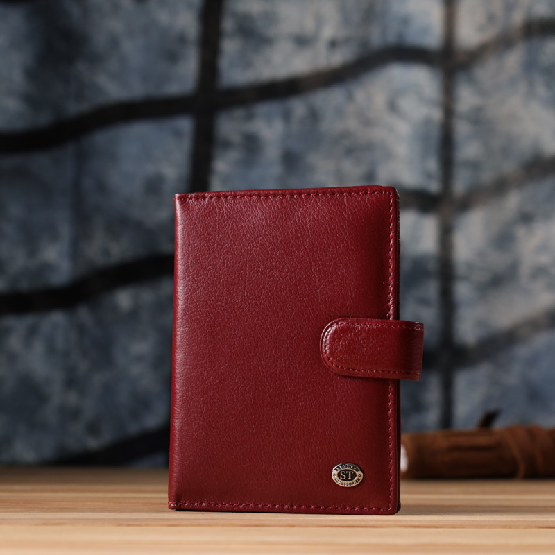 Стильная обложка на документы для женщин из натуральной кожи ST Leather Бордовый