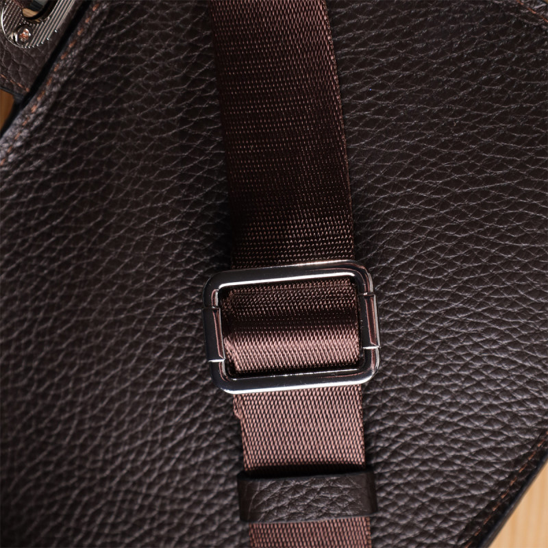 Прямокутна сумка бананка із зернистої натуральної шкіри GRANDE PELLE Коричнева