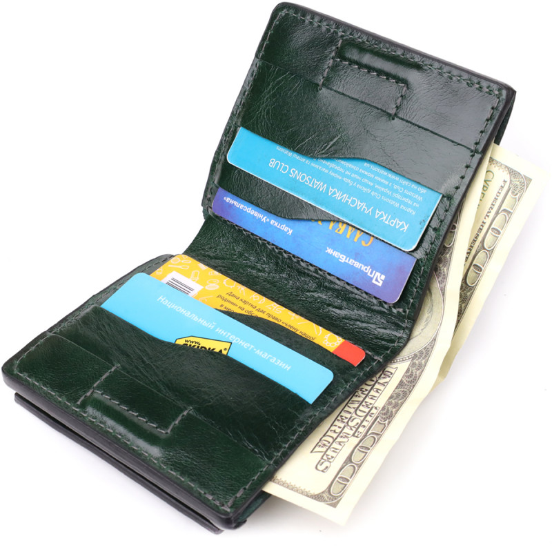 Компактний гаманець у дві складення з натуральної гладкої шкіри GRANDE PELLE Зелений