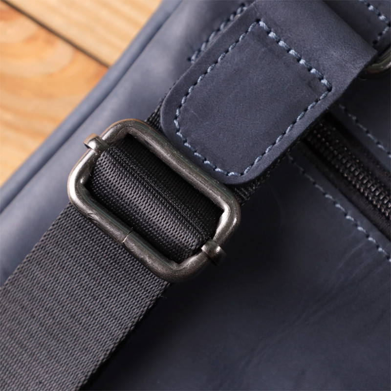 Сумка небольшого размера для мужчин на плечо из натуральной винтажной кожи Shvigel Синий