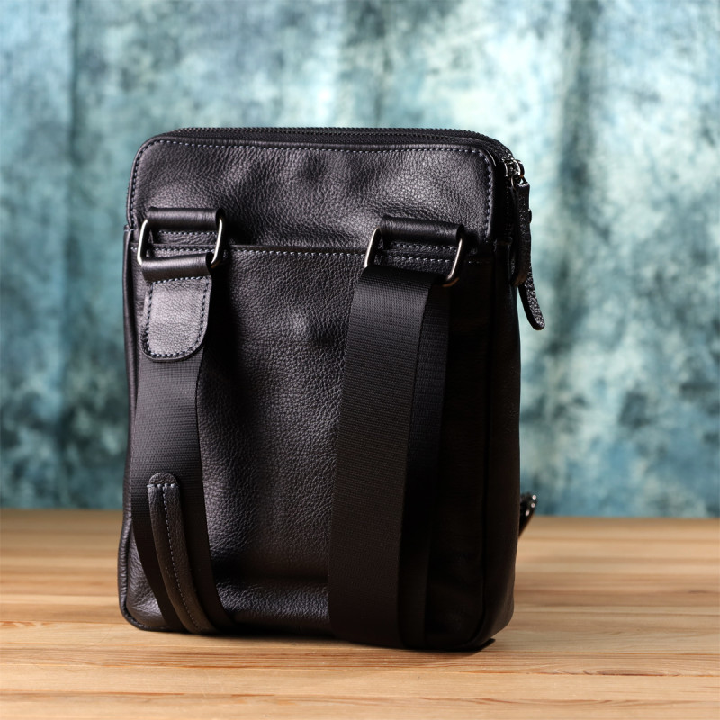 Стильна чоловіча сумка через плече з дрібнозернистої шкіри Shvigel _ Чорний