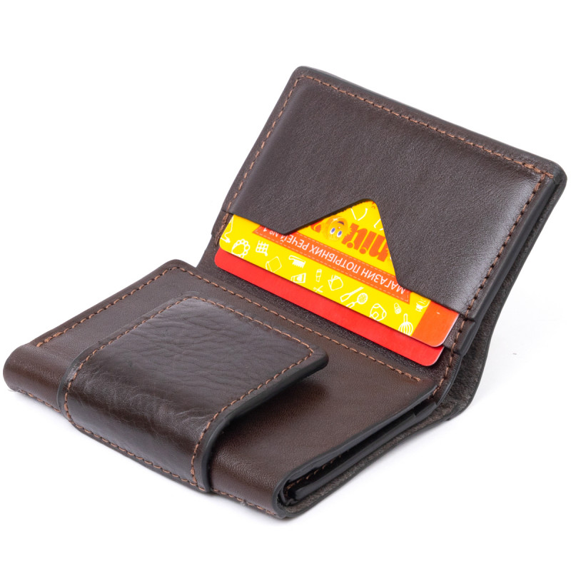 Портмоне вертикальне з хлястиком на магніті на одне відділення GRANDE PELLE Коричневе