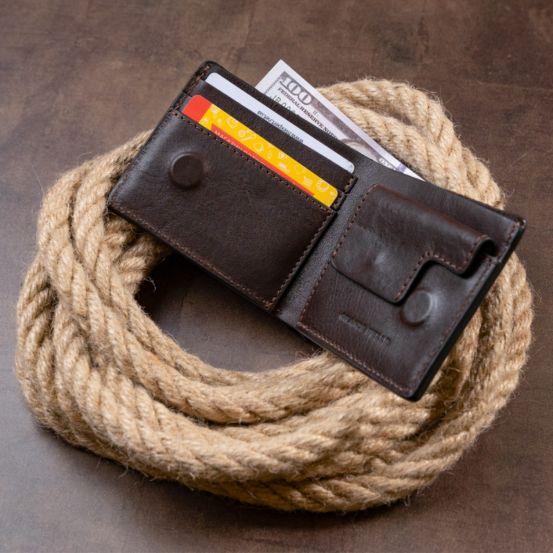 Якісне портмоне в гладкій шкірі на магнітах GRANDE PELLE Коричневе