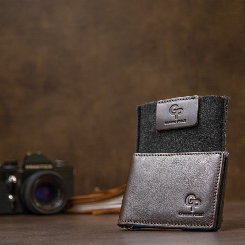 Мужской кожаный зажим для денег GRANDE PELLE Коричневый