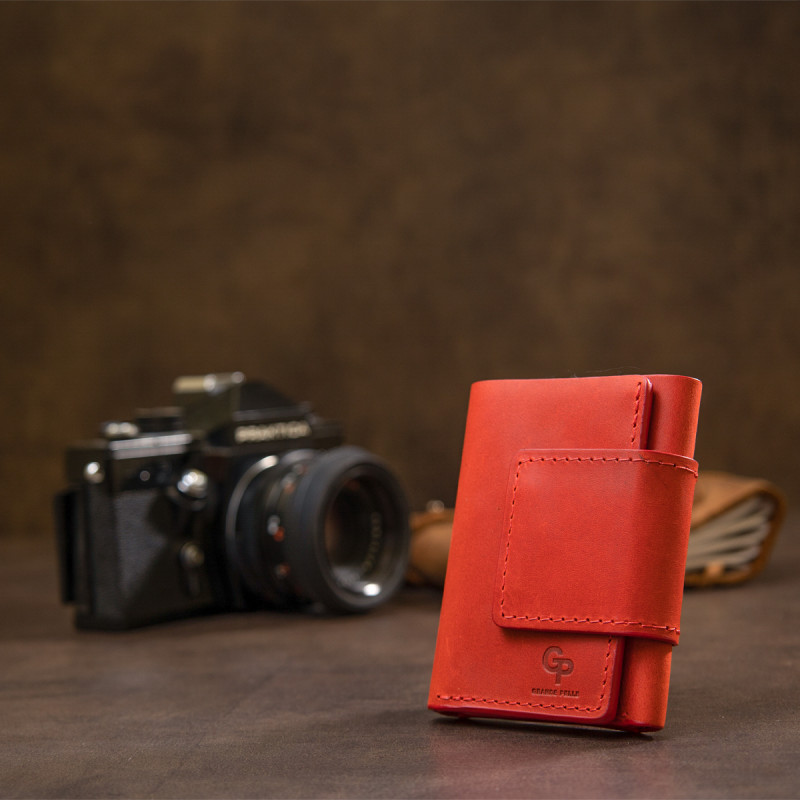 Матовое винтажное портмоне GRANDE PELLE Красный