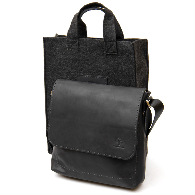 Практичная кожаная мужская сумка GRANDE PELLE Черный