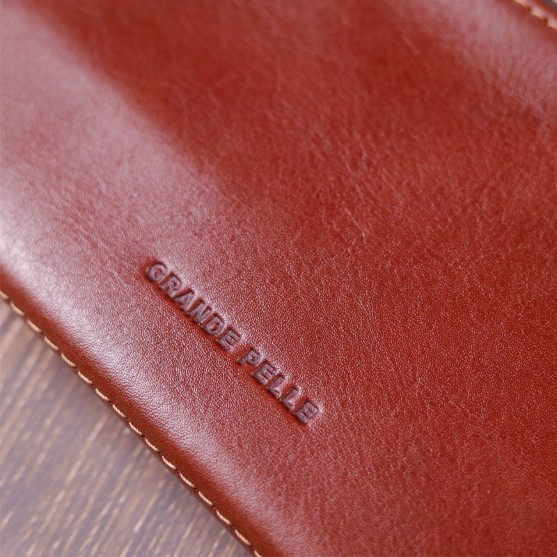 Практичне чоловіче портмоне Grande Pelle Коричневий