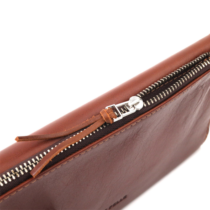 Практичне чоловіче портмоне Grande Pelle Коричневий