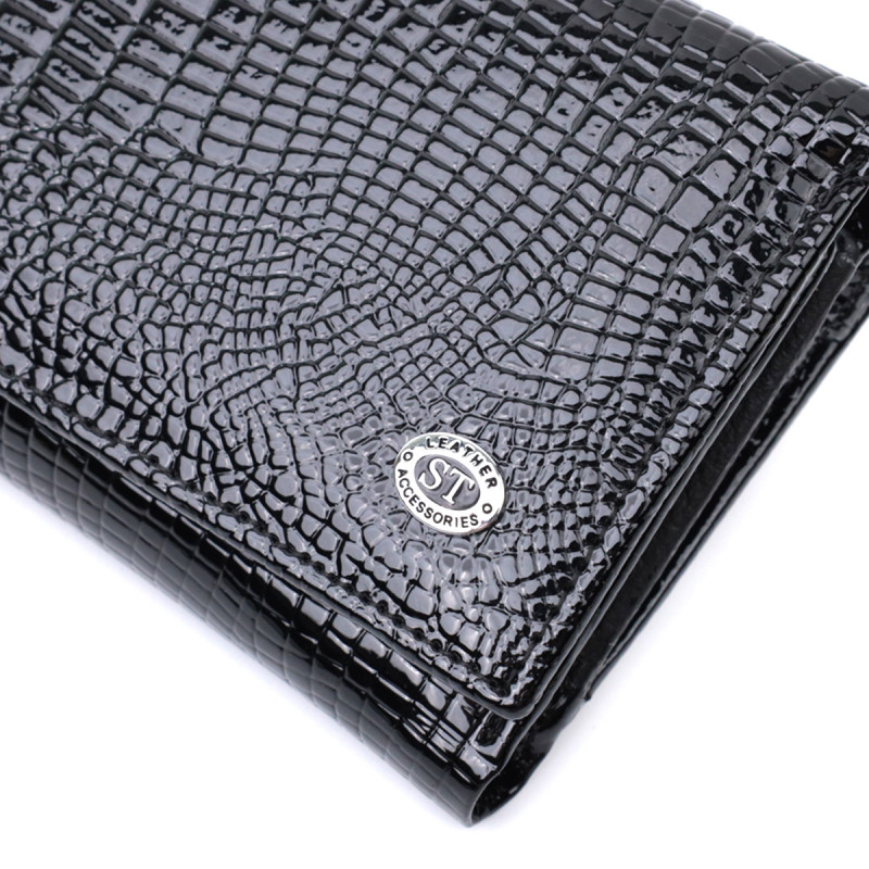 Женский кошелек в три сложения из лакированной фактурной натуральной кожи ST Leather Черный