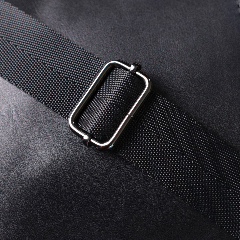 Сумка для мужчин через плечо из глянцевой натуральной кожи Shvigel Черная