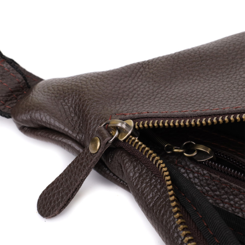 Стильна сумка бананка із зернистої натуральної шкіри Shvigel Коричневий