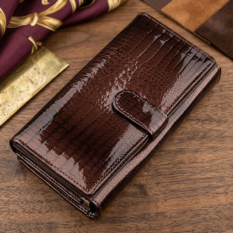 Гаманець жіночий ST Leather (SA) лакована шкіра Коричневий