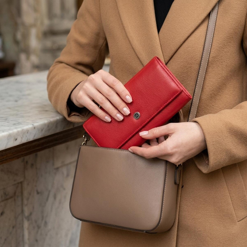 Вместительный женский кошелек с двумя клапанами из натуральной кожи ST Leather Красный