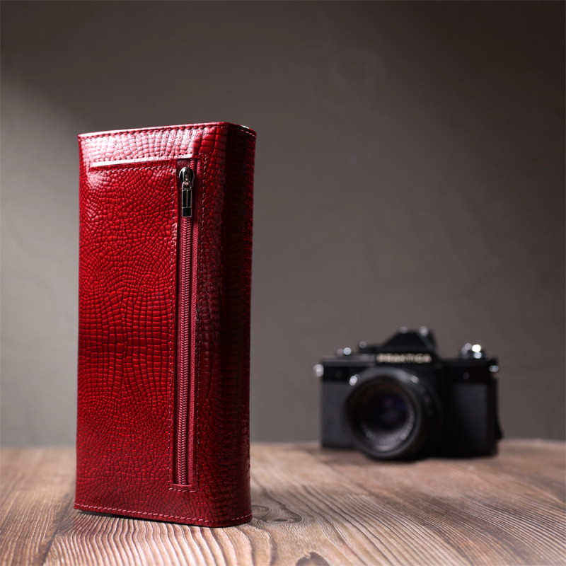 Лакированный женский кошелек с фактурой под рептилию из натуральной кожи ST Leather Красный