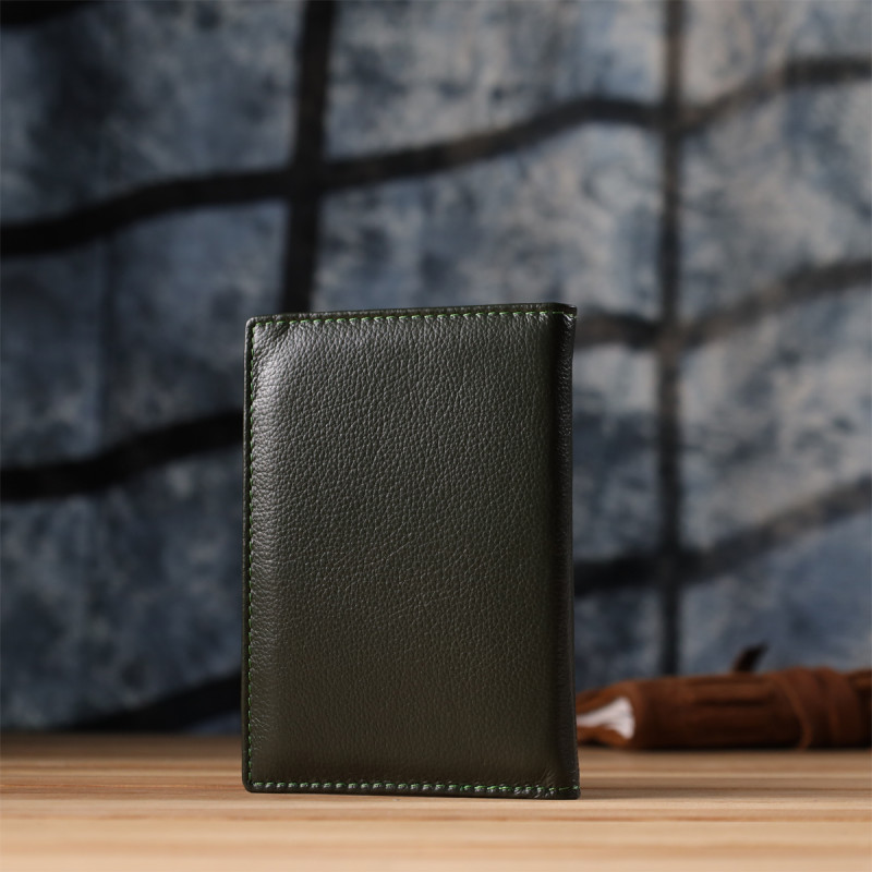 Практичная обложка на паспорт универсального формата из натуральной кожи ST Leather Зеленый
