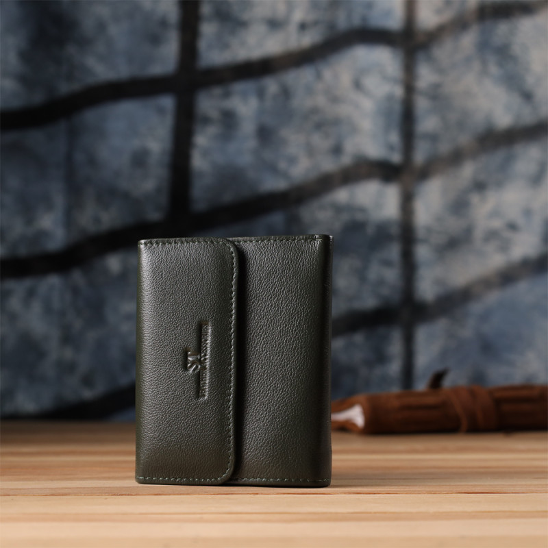 Стильный кошелек среднего размера из натуральной кожи ST Leather Зеленый
