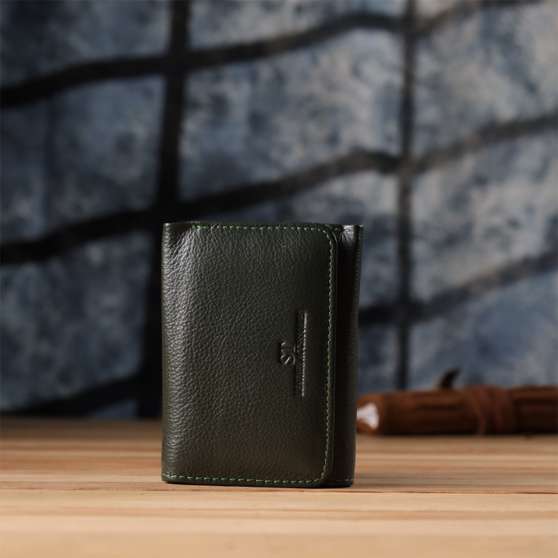 Маленький кошелек удобного формата из натуральной кожи ST Leather Зеленый