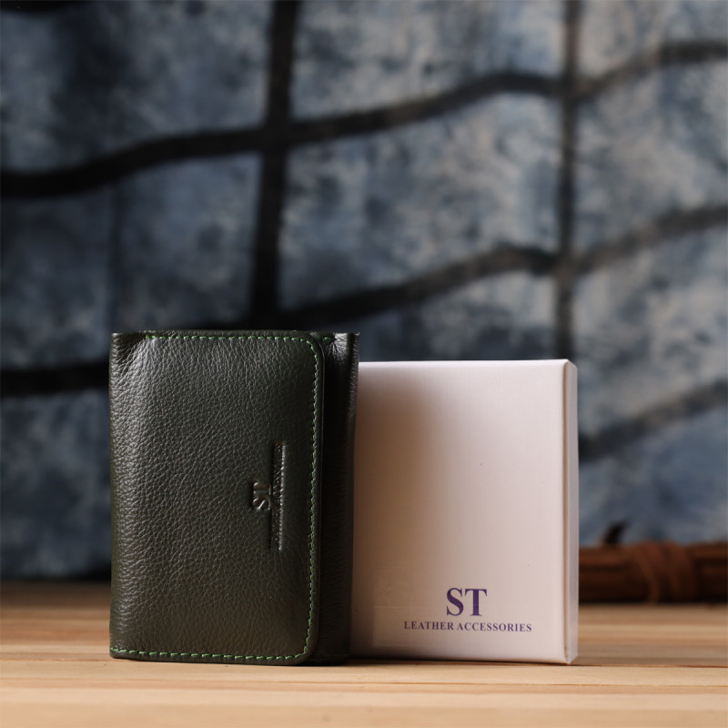 Маленький кошелек удобного формата из натуральной кожи ST Leather Зеленый