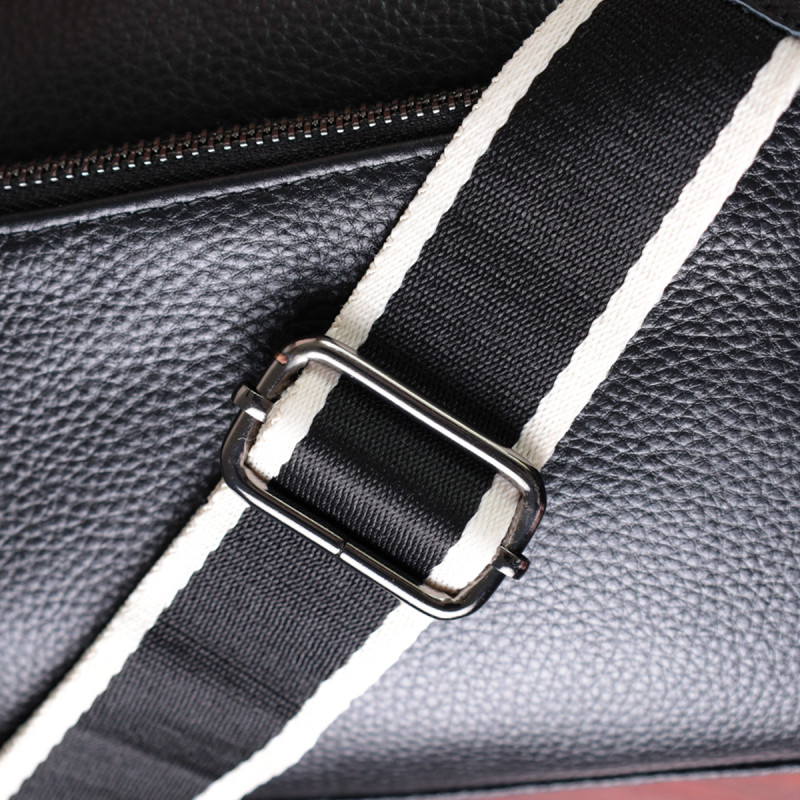 Прямоугольная женская сумка с карманами из натуральной кожи Vintage Черная