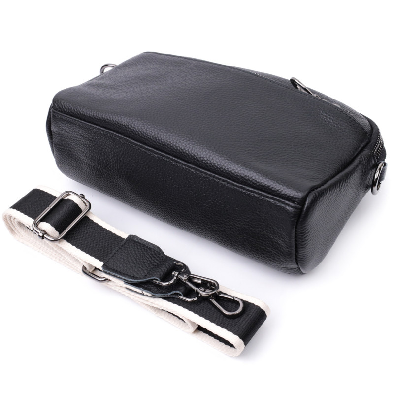 Прямоугольная женская сумка с карманами из натуральной кожи Vintage Черная