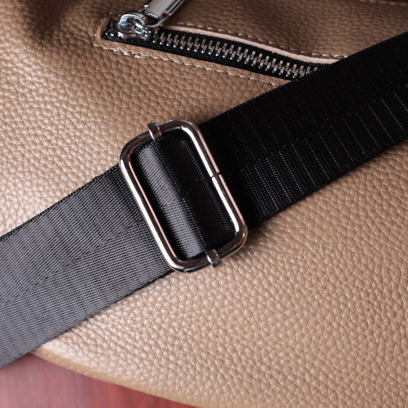 Сумка для женщин из натуральной кожи через плечо с необычным бегунком брелком Vintage Бежевая