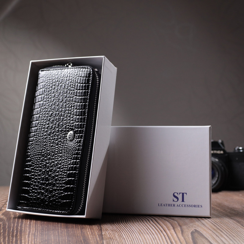 Стильный фактурный клатч на два отделения из лакированной натуральной кожи ST Leather Черный