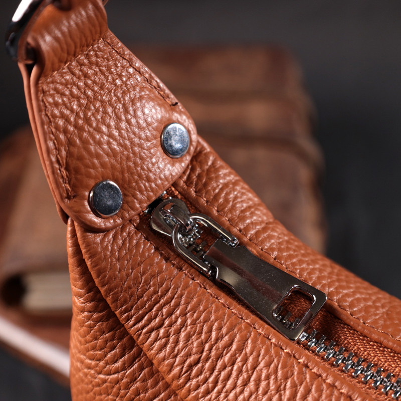 Сумка напівкруглого формату з однією ручкою з натуральної шкіри Vintage Коричнева