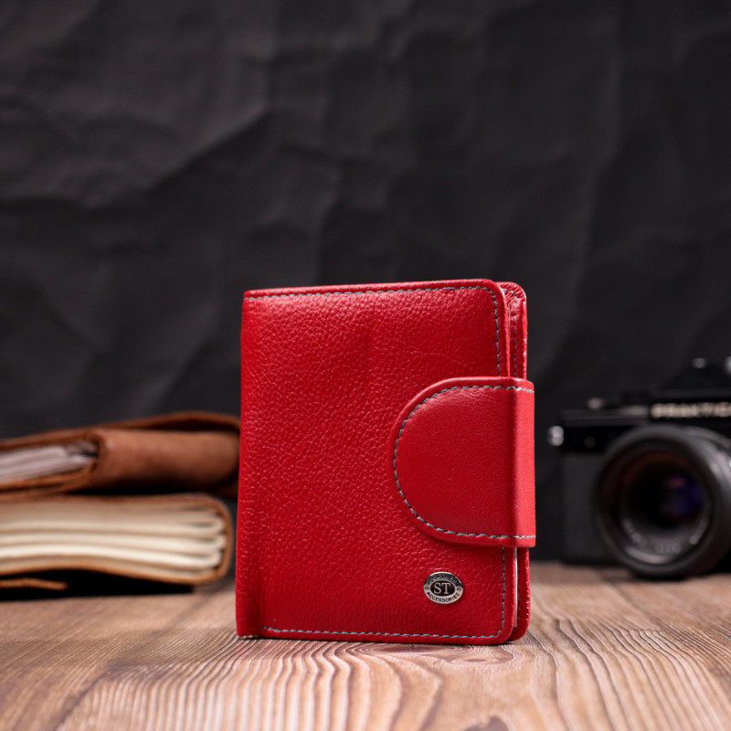Шкіряний яскравий гаманець з монетницею ST Leather Червоний