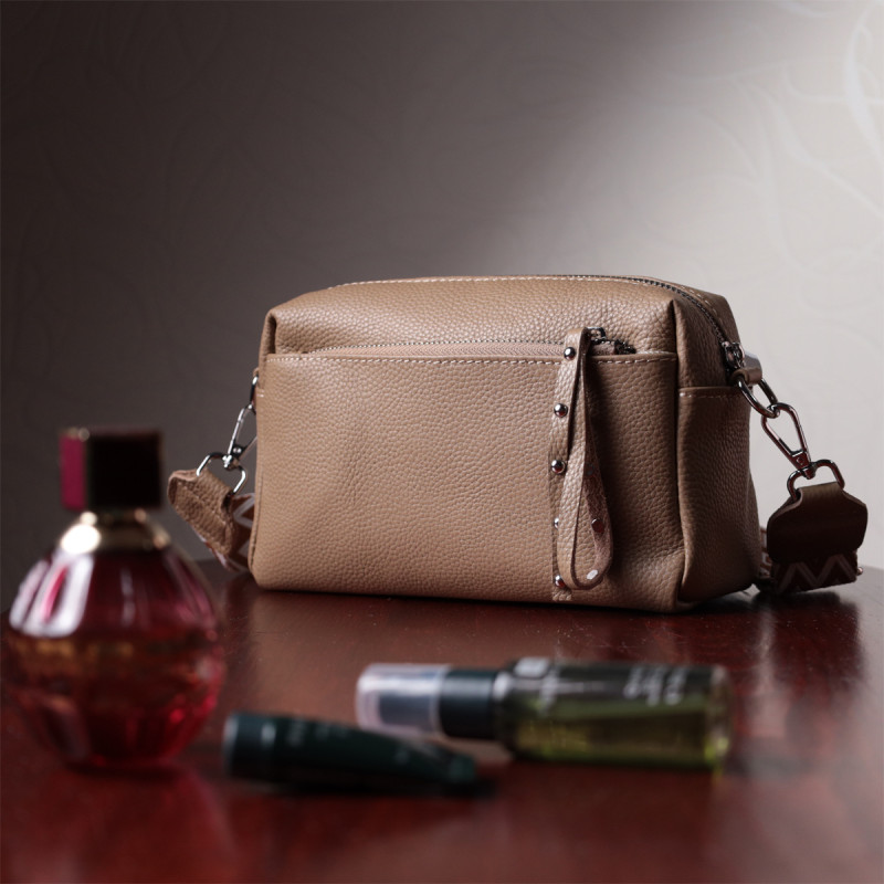 Сумка для женщин с акцентом на стильный бегунок из натуральной кожи Vintage Бежевая