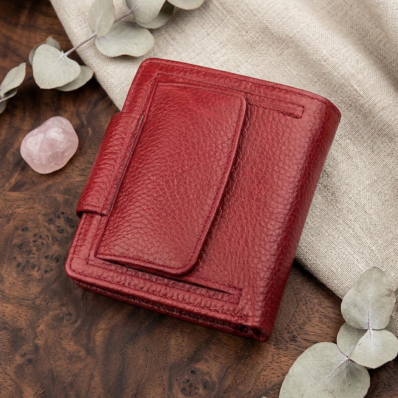 Жіночий шкіряний гаманець для карток купюр та монет ST Leather Червоний
