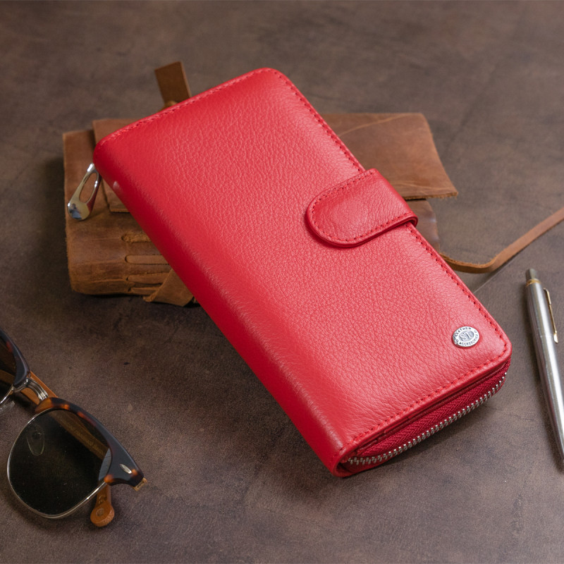 Вертикальный вместительный кошелек из кожи женский ST Leather Красный