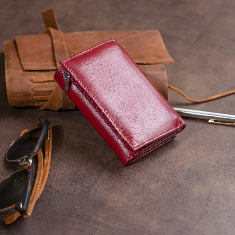 Горизонтальное портмоне из кожи женское на магните ST Leather Бордовое