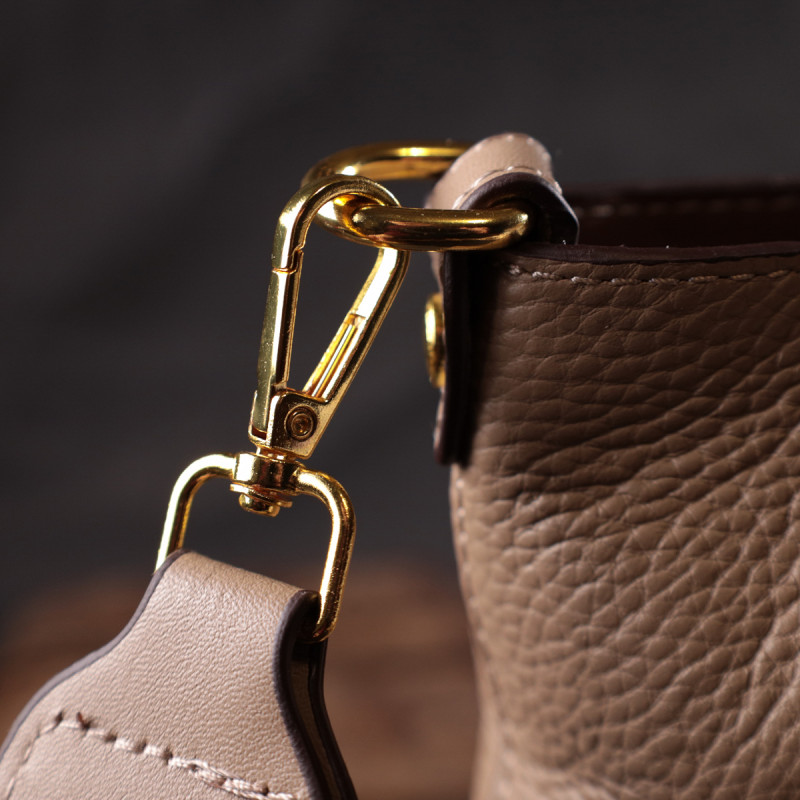 Сумка женская с оригинальной застежкой пуговкой из натуральной кожи Vintage Бежевая