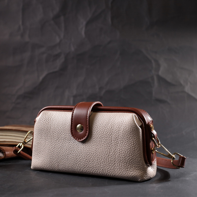 Превосходный клатч с интересной защелкой из натуральной кожи Vintage Белый