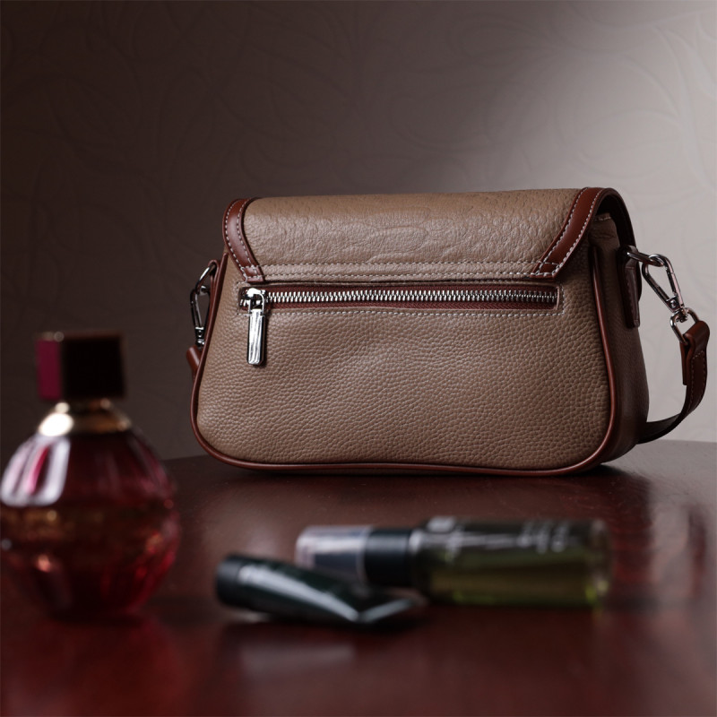 Стильная женская сумка с фактурным клапаном из натуральной кожи Vintage Бежевая