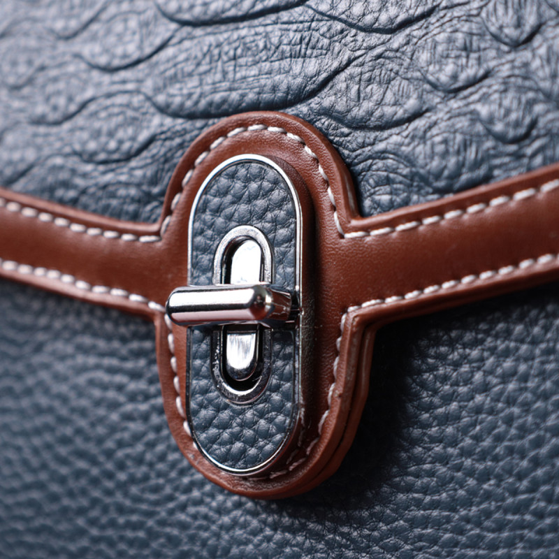 Сумка женская с фактурным клапаном из натуральной кожи Vintage Синяя