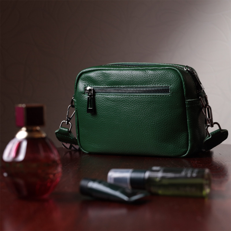 Невелика жіноча сумка прошита ромбами на лицьовій стороні з натуральної шкіри Vintage Зелена