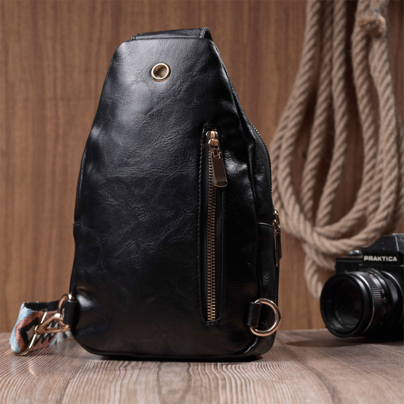 Сумка небольшого размера с одной лямкой через плечо из гладкой экокожи Vintage Черный