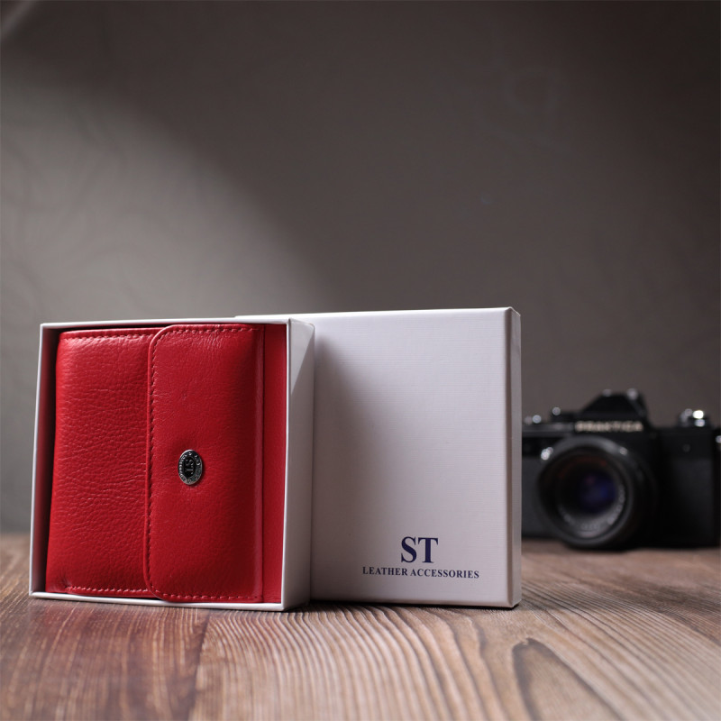 Женское удобное портмоне из натуральной кожи ST Leather Красный